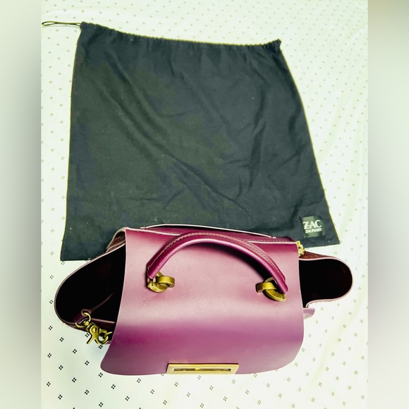 Zac Posen Eartha top handle bag with removable strap in burgundy plum colour - Picture 4 of 14